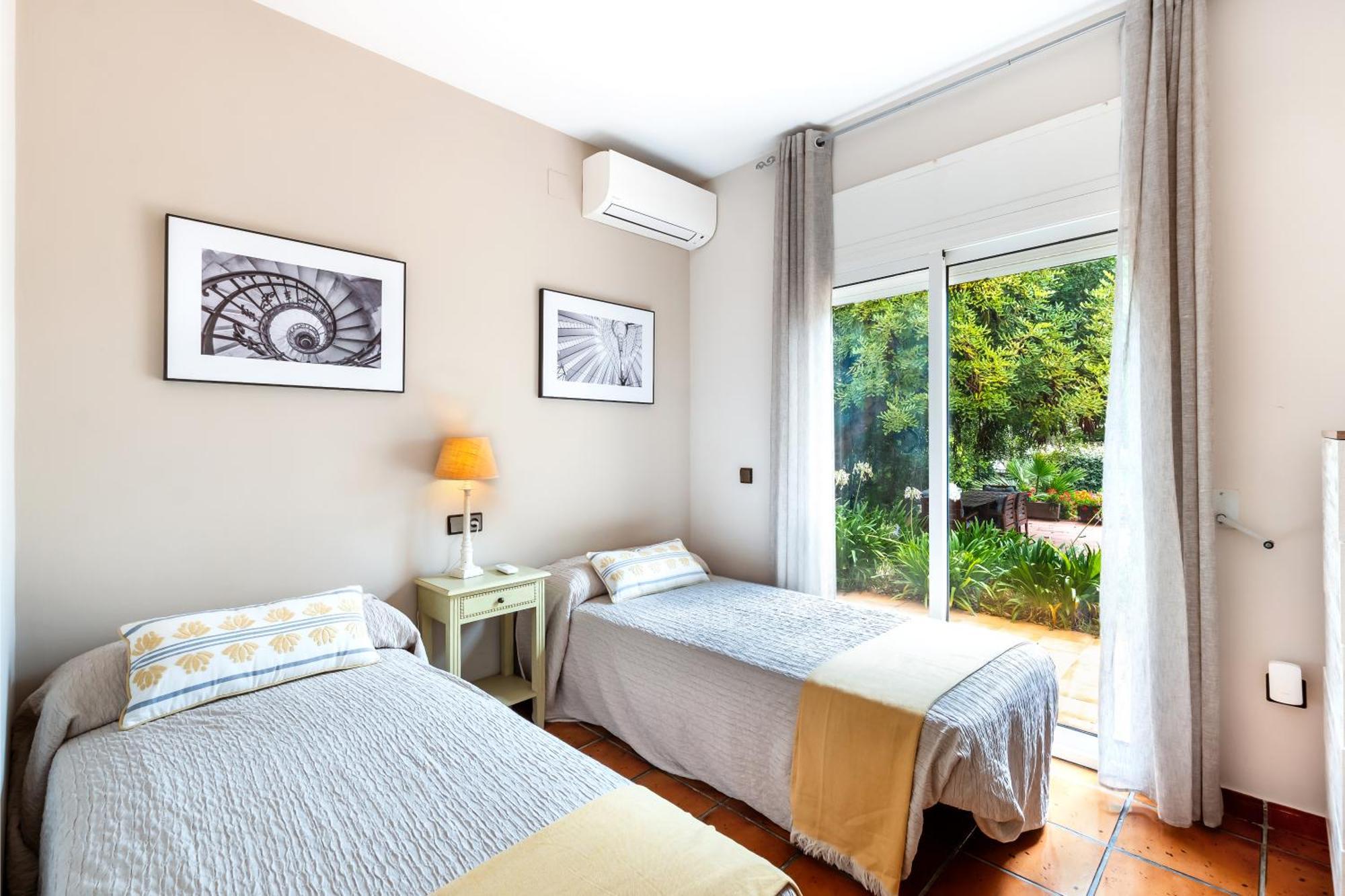 Villa Golfy 8 Golf Bonmont Terres Noves Bagian luar foto